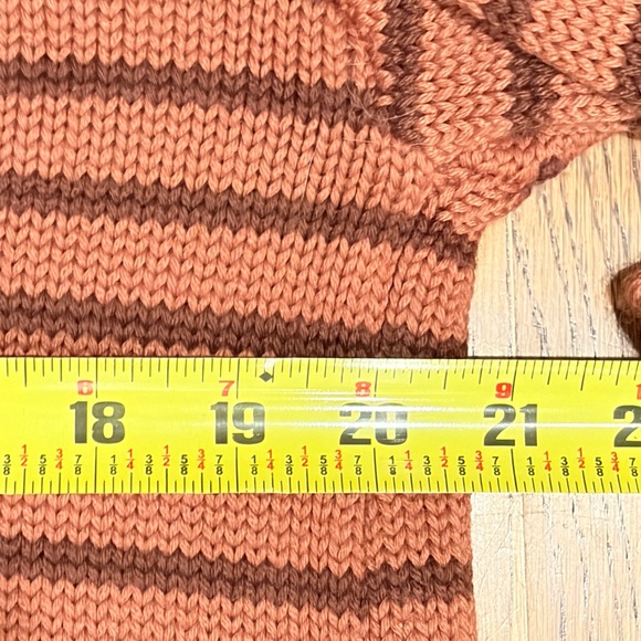 Carve Designs sweater - Picture 5 of 7